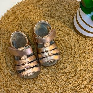See Kai Run Rose Gold “Gloria” Sandal (toddler)